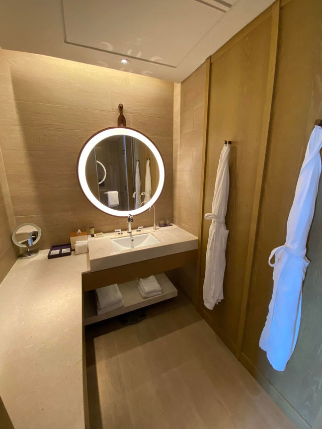 Urban Chic at Andaz Singapore