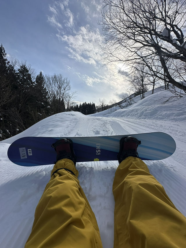 越後湯澤滑雪之旅：白雪皚皚中的美好回憶
