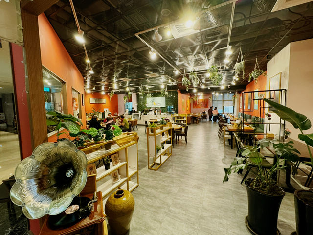 《裴德蔬食 · 花巷疏香樓》高雄店