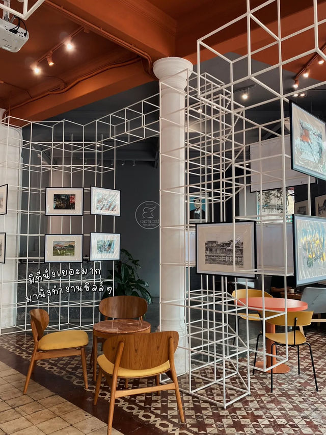 CAFE & GALLERY สไตล์วิคตอเรียน ฟีลดี ติดMRTสามยอด 