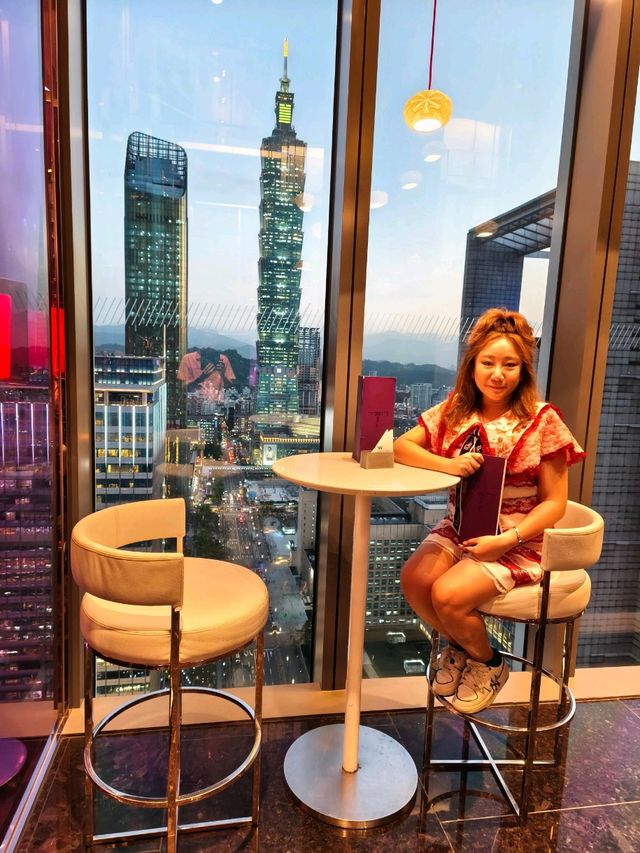 Yen Bar ที่โรงแรม W Hotel Taipei