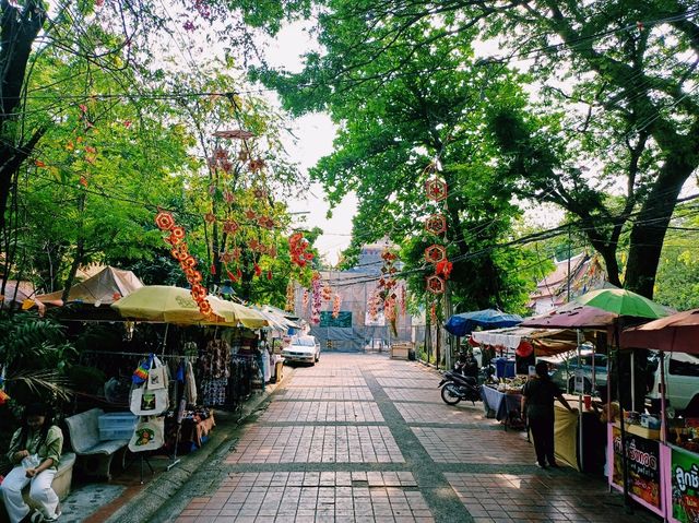 泰國曼谷湄南河畔皇家古跡寺廟文青藝術水上市場一日遊行程，湄南河秀麗風光，適合打卡拍照📸