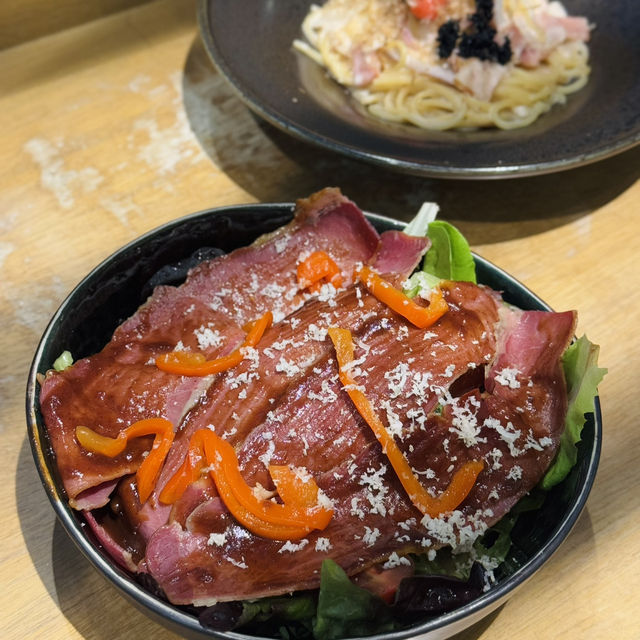 荃灣落地大玻璃打卡咖啡店❤️