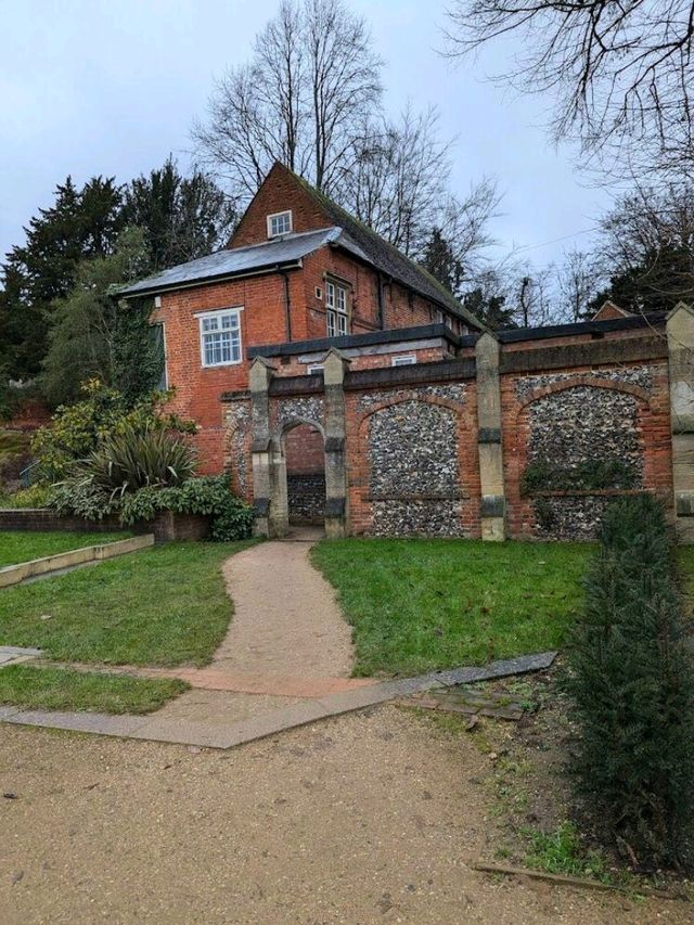 Caversham Court