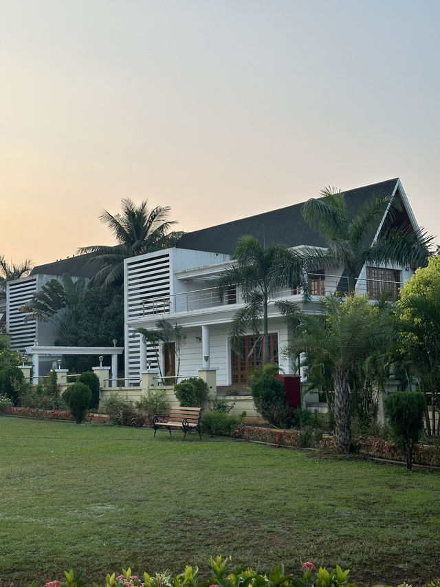 Bungalow 2 BHK, 3 BHK