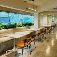 Energized Moments at Amp Cafe