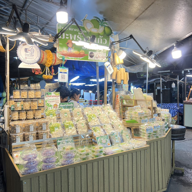 ตลาดน้ำอัมพวา