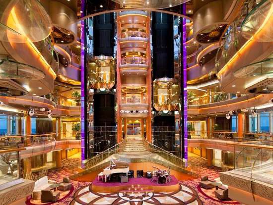 Grandeur of the Seas 🌟: The Perfect Solo Cruise Adventure – Big Fun, Cozy Vibes!