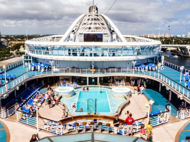 🏝️ Caribbean Princess Cruise: Sun, Fun & Endless Rum! 🍹🚢
