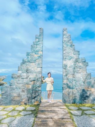 Hoa Lien - A Dreamy City