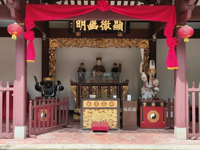 Praying Temples 