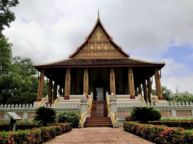 🌿 Vientiane Vibes: My Chill Weekend Getaway Full of Noodles, Sunsets & Surprises! 🌅