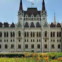 🚶‍♀️✨ "Weekend Wanderlust: A Magical City Walk Through Budapest’s Heart