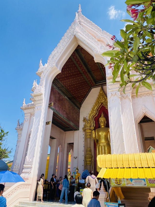 สายบุญต้องมา ไหว้พระ ชมความงาม “วัดพระปฐมเจดีย์” 