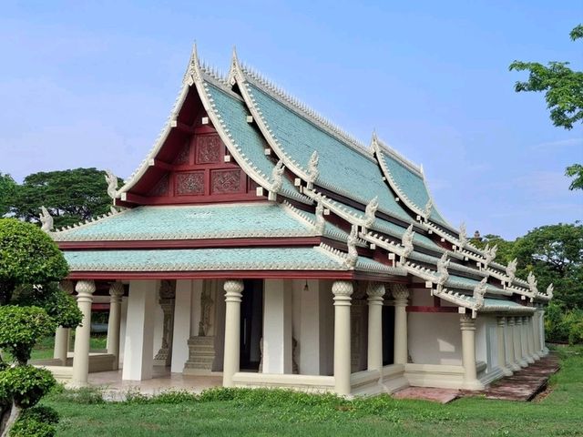 ชมวิหารสุโขทัยในเมืองโบราณ✨️