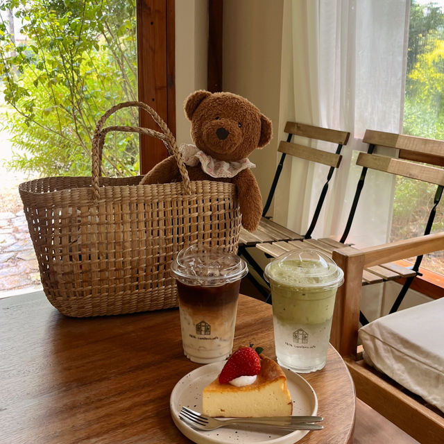 คาเฟ่บรรยากาศอบอุ่นที่เขาใหญ่ 🌳🌼