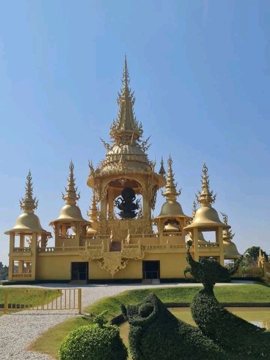 วัดสีขาวที่โดดเด่นคู่จังหวัดเชียงราย