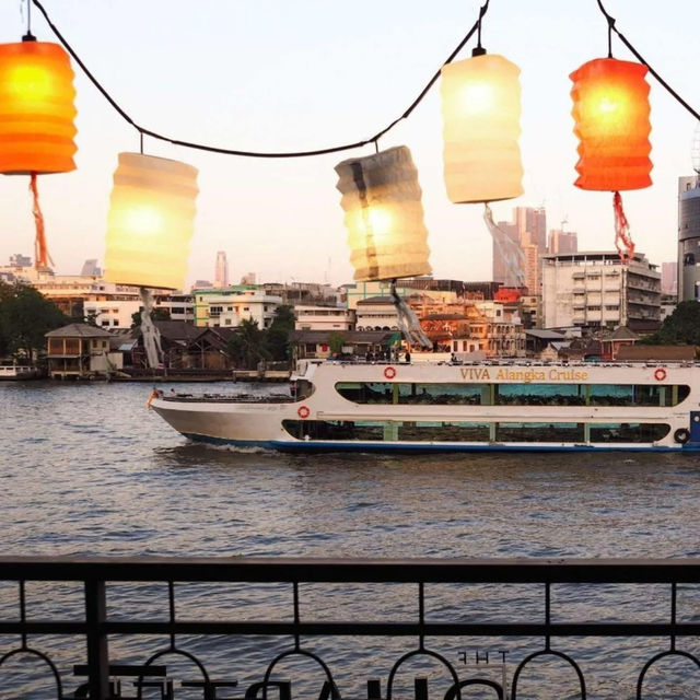ดินเนอร์กลางสวนในค่ำคืนแสนอบอุ่น กับรสชาติไทย