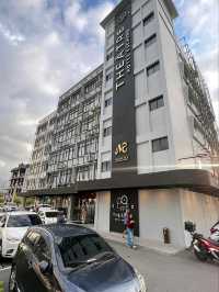 “Theater Hotel Kuching: Where Cinema Meets Comfort in the Heart of the City”