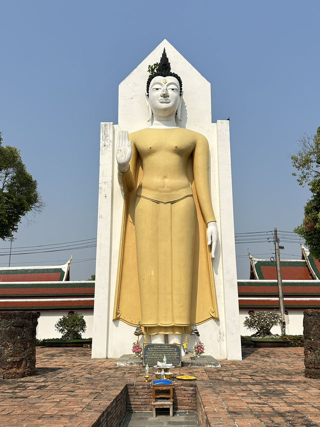 วัดพระศรีมหาธาตุวรมหาวิหาร – หัวใจของเมืองสองแคว
