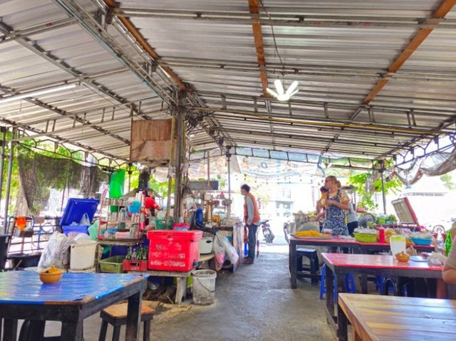 ร้านอีฟตามสั่ง บางแสน