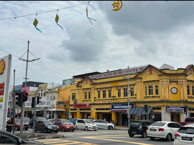 🌄 Seremban One-Day Trip Guide｜A Retro Cultural Escape 🛤️🎨