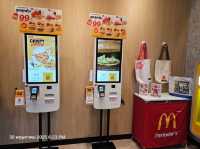 🍔🌊 "McDonald’s บางแสน – เบอร์เกอร์ไก่ริมทะเล