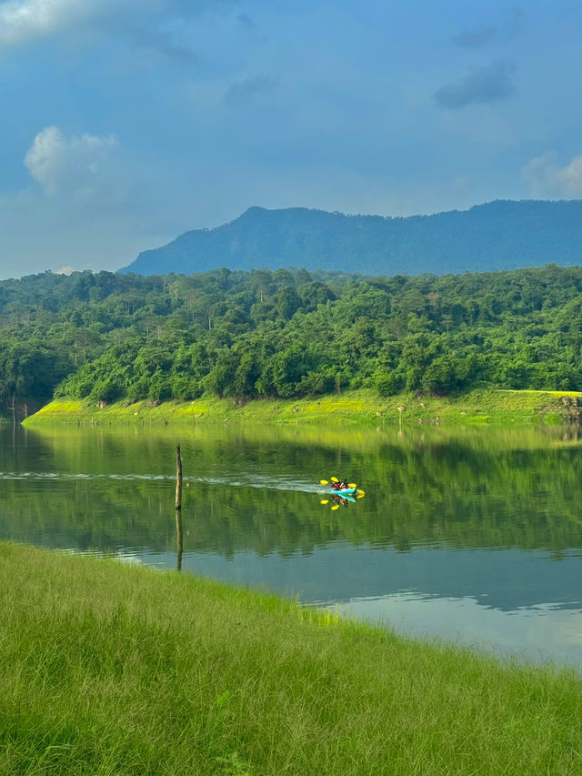 อ่างเก็บน้ำวังบอน พายเรือดูน้ำตก 💚💦