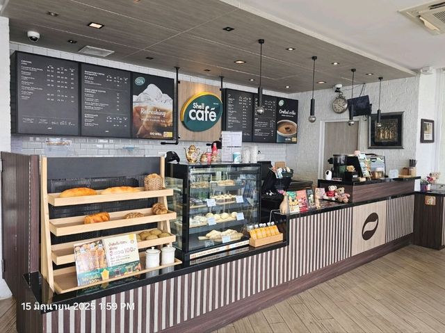 ☕ รีวิว: Shell Café บางแสน คาเฟ่ในปั๊มที่ไม่ธรรมดา