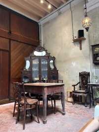 Ban Kheng Cafe, Vintage Charm by the Melaka River