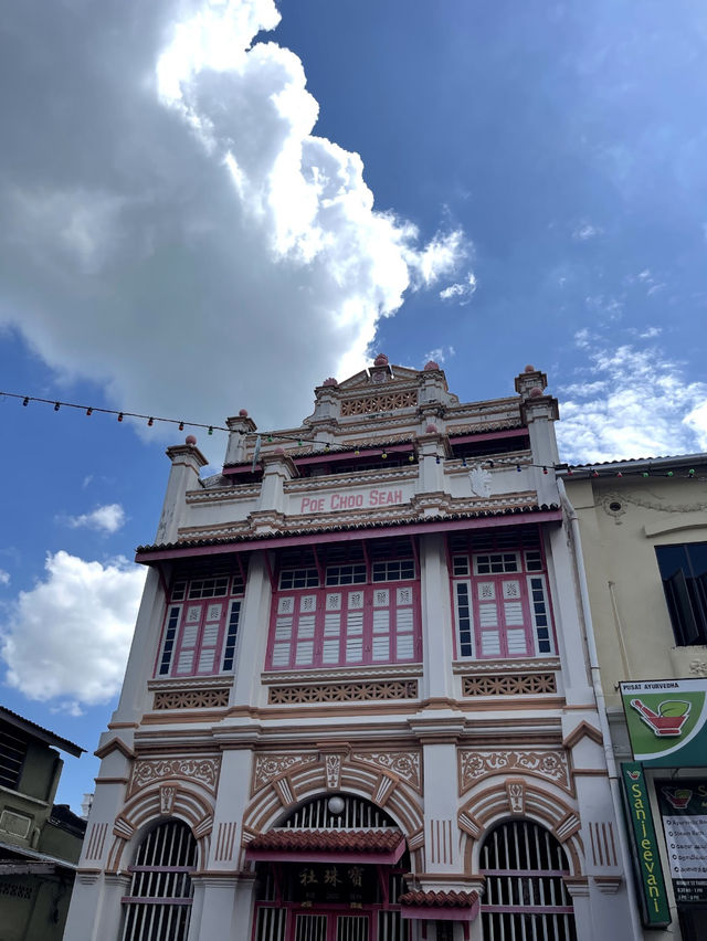 Vintage Vibes & Streetwise Sides : Georgetown 