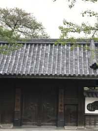 【東京　浅草寺と伝法院庭園、にぎわう寺町を歩く】