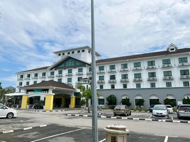 “Klana Beach Resort – Serene Seaside Escape with Friendly Service, Vintage Vibes”