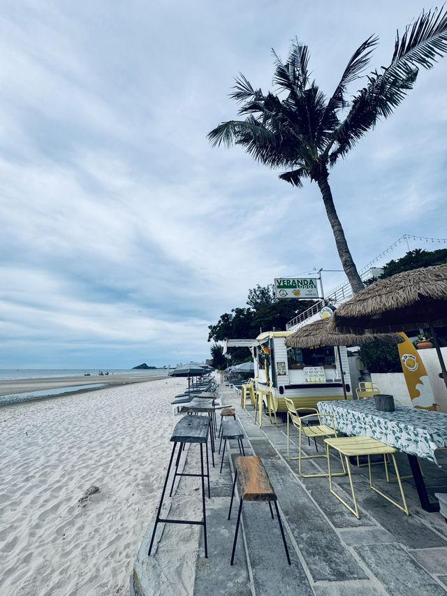 ชิลล์หาดหัวหิน 67 เดิน นอนชิลริมทะเล