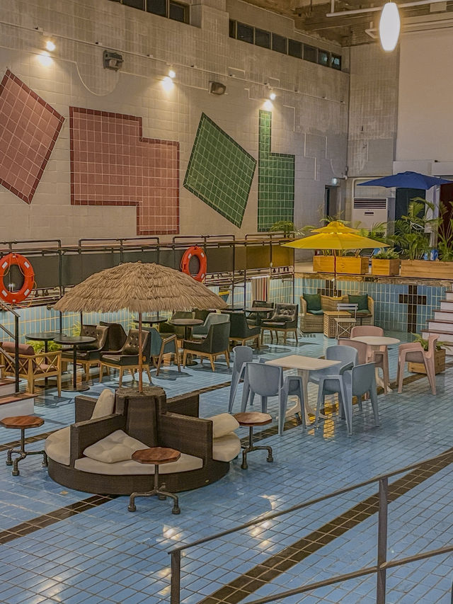 영도 수영장 카페의 원조 감성, 젬스톤 🏊‍♂️✨