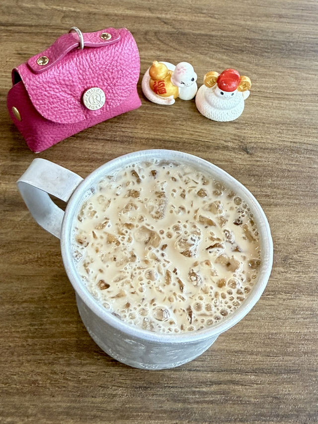 高雄大立百貨A館電影院旁邊（大城老船麵）美食小吃.值得推薦大家