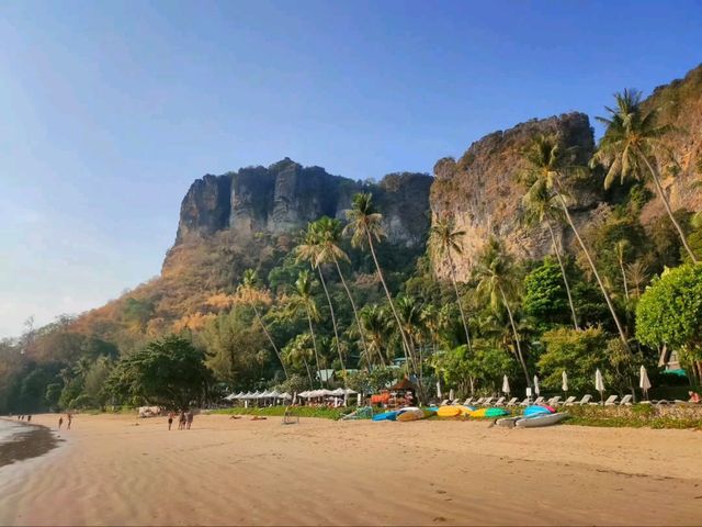 Secret Cove Vibes at Pai Plong Beach 