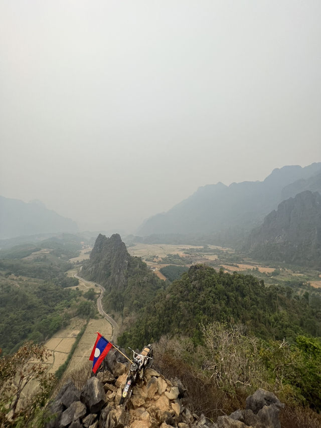 วังเวียงไม่วังเวง🛶⛰️