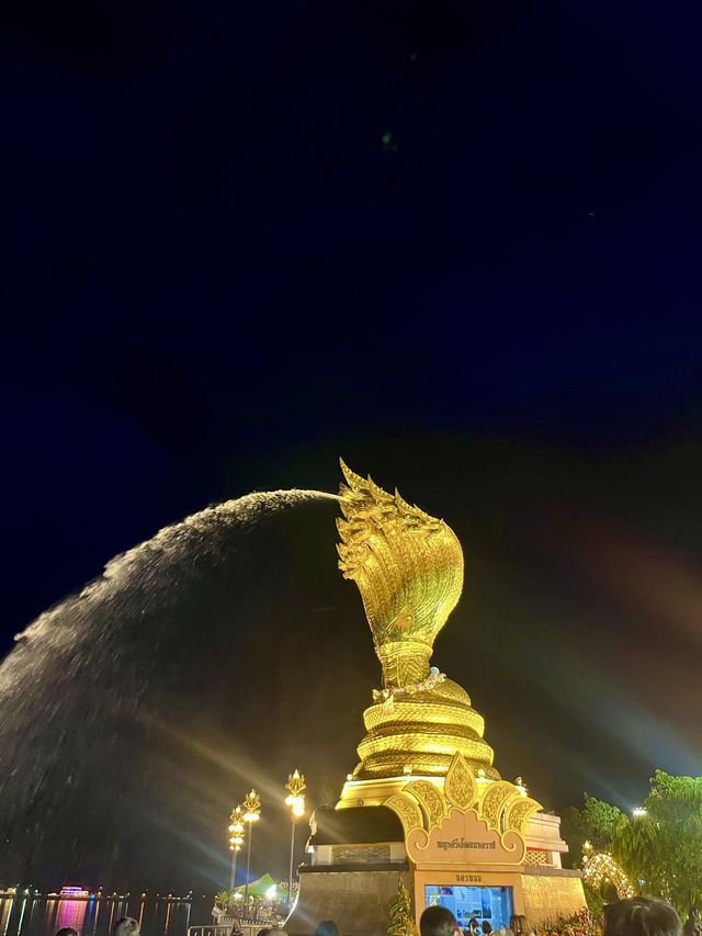 พระธาตุเจดีย์ศักดิ์สิทธิ์ ของสองฝั่งโขง