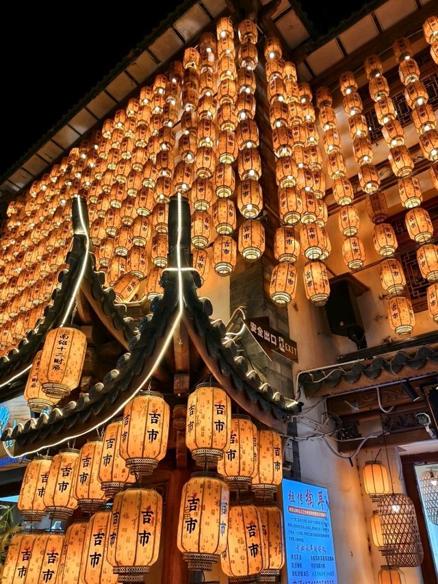 DALI OLD TOWN · YUNNAN’S LAKESIDE TIME CAPSULE