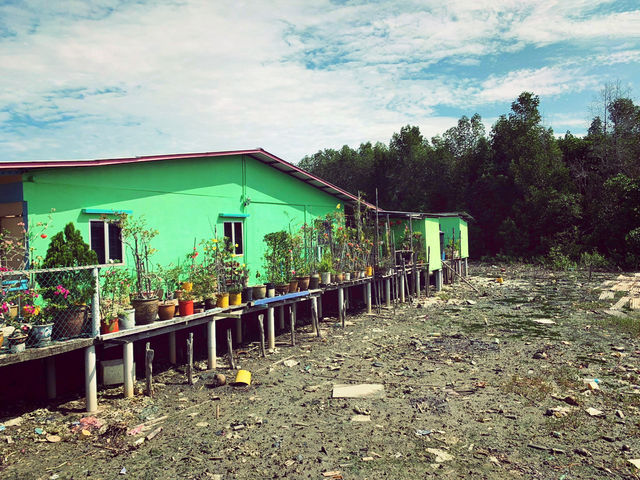 🦀 Pulau Ketam – The Floating Village You Didn't Know You Needed