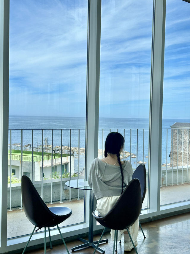 바다 앞 감성 한 스푼, arrangement 한 잔 🌊☕