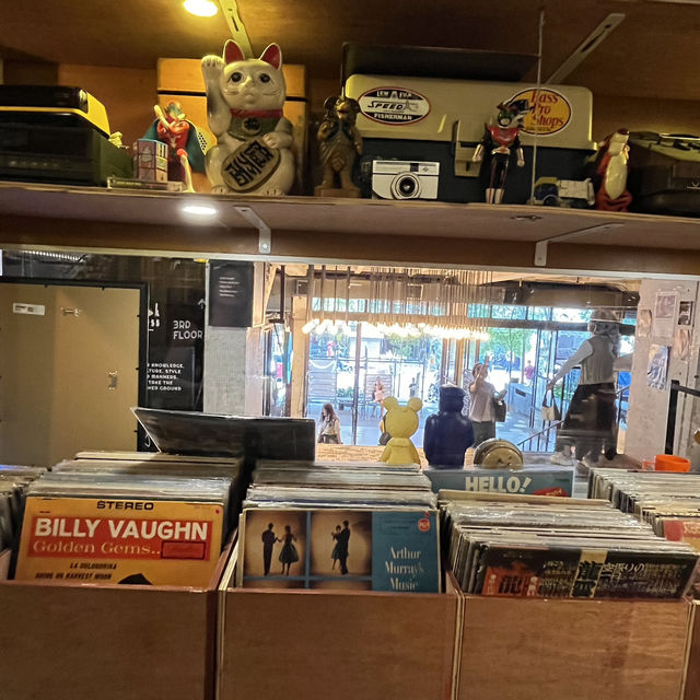 🎵 Vinyl Vibes at KLCC- Exploring KL’s Secret Record Shop