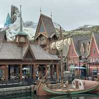ปราสาทเอเรนเดล Disneyland Hong Kong 