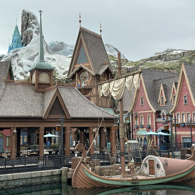 ปราสาทเอเรนเดล Disneyland Hong Kong 