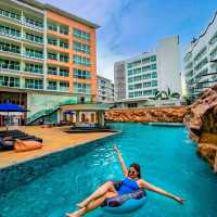 โรงแรมใจกลางเมือง วิวสระว่ายน้ำทุกห้อง