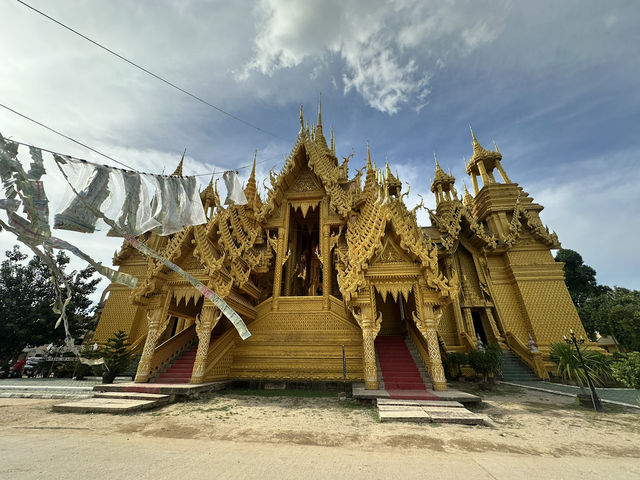 วัดสีทองแห่งพิษณุโลก