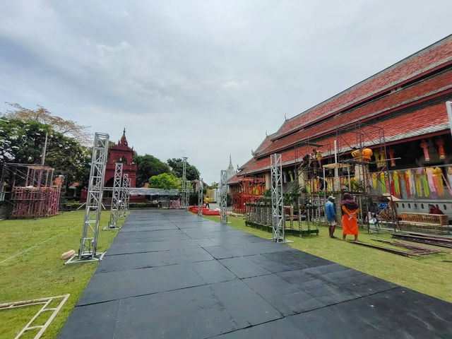 วัดพระธาตุหริภุณชัย ลำพูน วัดพระธาตุหริภุณชัย ลำพูน