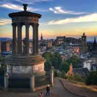 Beautifull location with a stunning 360⁰ view of the city of Edinburgh. It's a bit of a climb to get up there