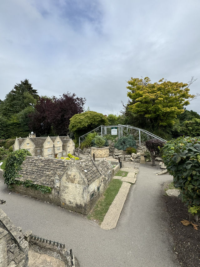 英國最美麗童話村莊嘅小人國